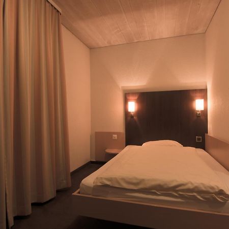 Hotel Zum Goldenen Kreuz Frauenfeld Camera foto