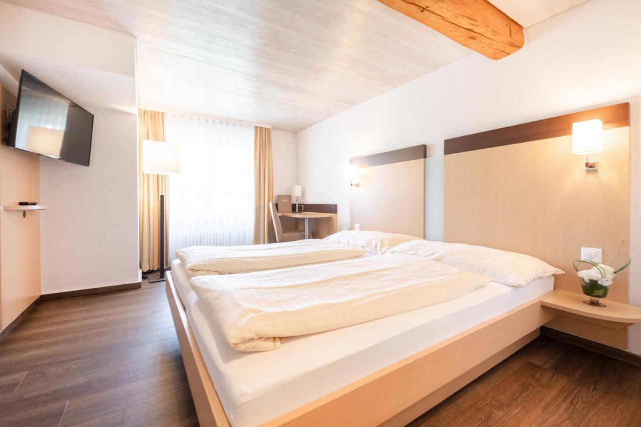 Hotel Zum Goldenen Kreuz Frauenfeld Esterno foto