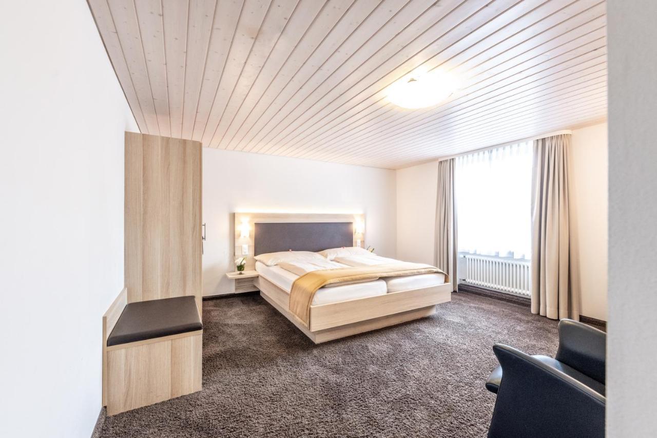 Hotel Zum Goldenen Kreuz Frauenfeld Esterno foto