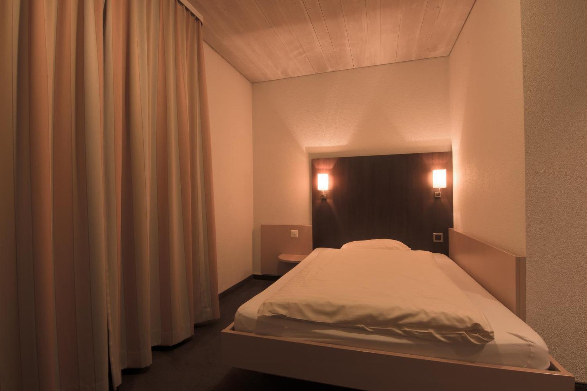 Hotel Zum Goldenen Kreuz Frauenfeld Camera foto